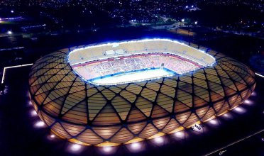 07 sân vận động kiến trúc mái che bạt vải căng có sức chứa lớn